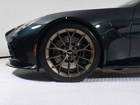 Used 2026 Aston Martin V8 Vantage Roadster image 4