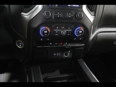 Used 2021 Chevrolet Silverado 1500 LT Trail Boss AWD/4WD image 15