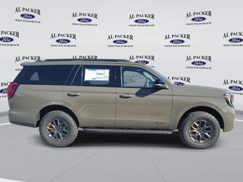 New 2025 Ford Expedition Tremor image 8