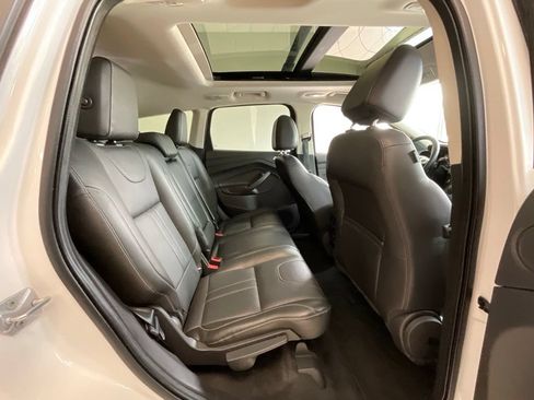 Used 2013 Ford Escape Titanium w/ Parking Technology Pkg FWD image 19