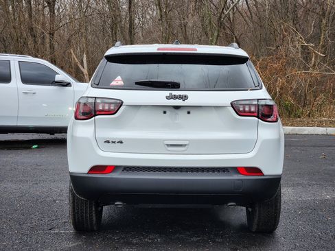 New 2026 Jeep Compass Latitude image 15