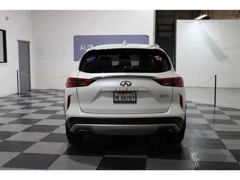 Used 2020 INFINITI QX50 Luxe image 5