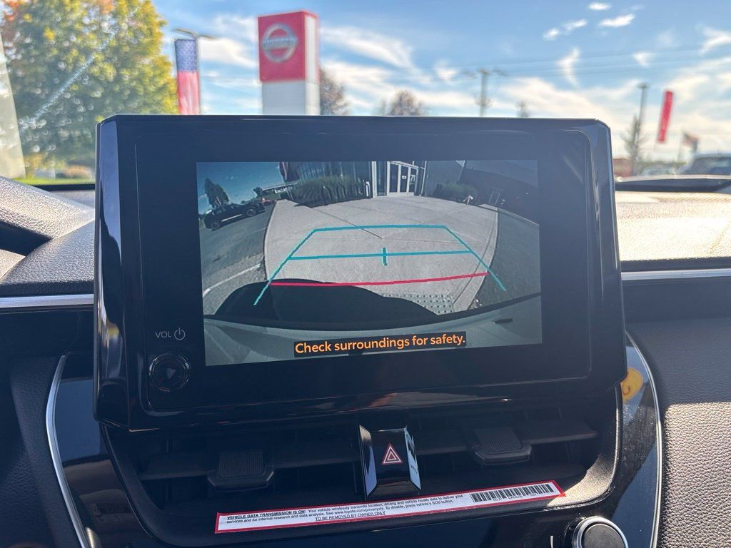Used 2023 Toyota Corolla Cross LE w/ Moonroof Package AWD/4WD image 17