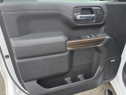 Certified 2021 Chevrolet Silverado 1500 LT Trail Boss w/ Convenience Package II image 30