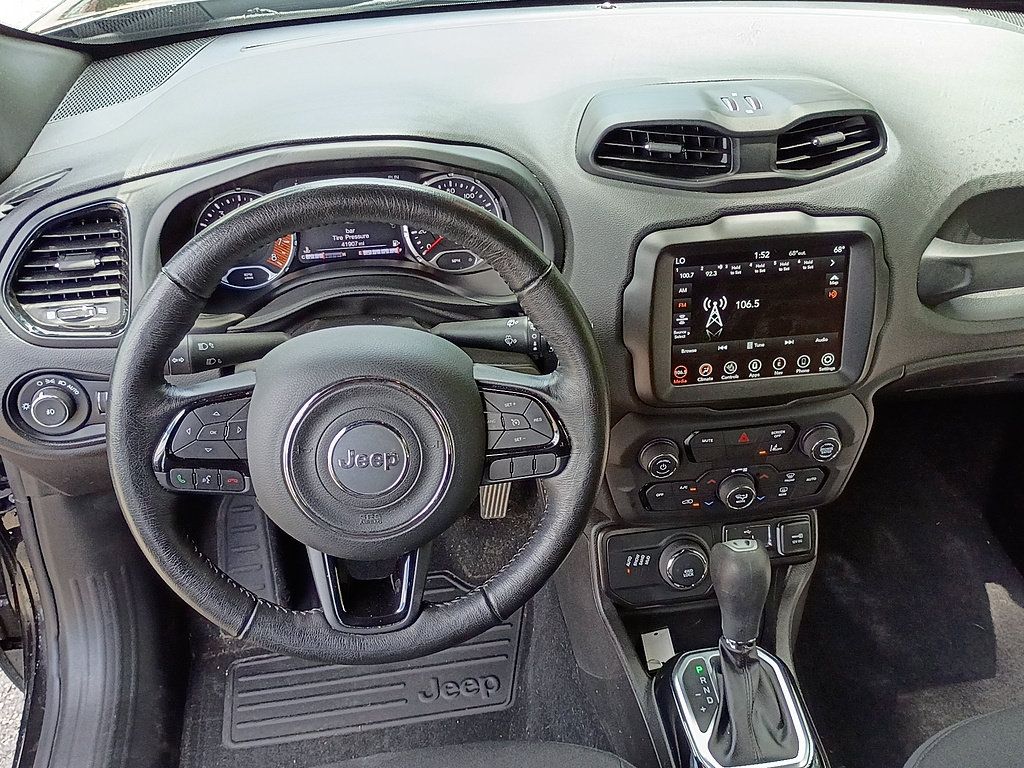 Used 2022 Jeep Renegade Altitude w/ Convenience Group AWD/4WD image 11