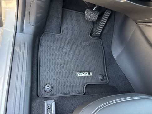 New 2025 MAZDA CX-5 AWD 2.5 S w/ Premium Plus Pkg image 23