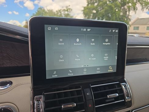 Certified 2021 Lincoln Navigator Reserve w/ Luxury Package AWD/4WD image 29