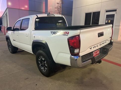 Used 2019 Toyota Tacoma TRD Off-Road image 6