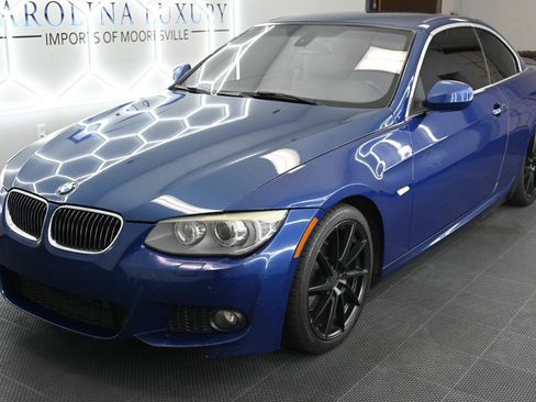 Used 2012 BMW 328i Convertible RWD image 2