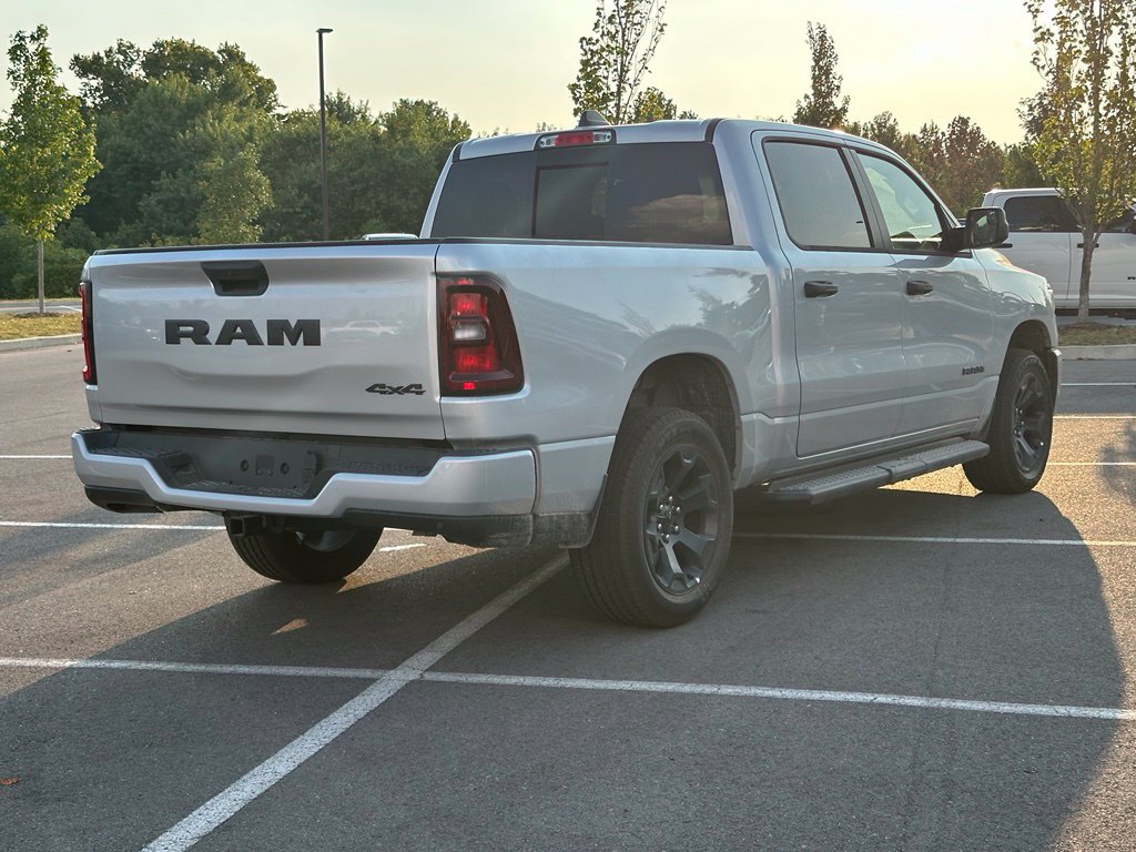 New 2026 RAM 1500 Express AWD/4WD image 7