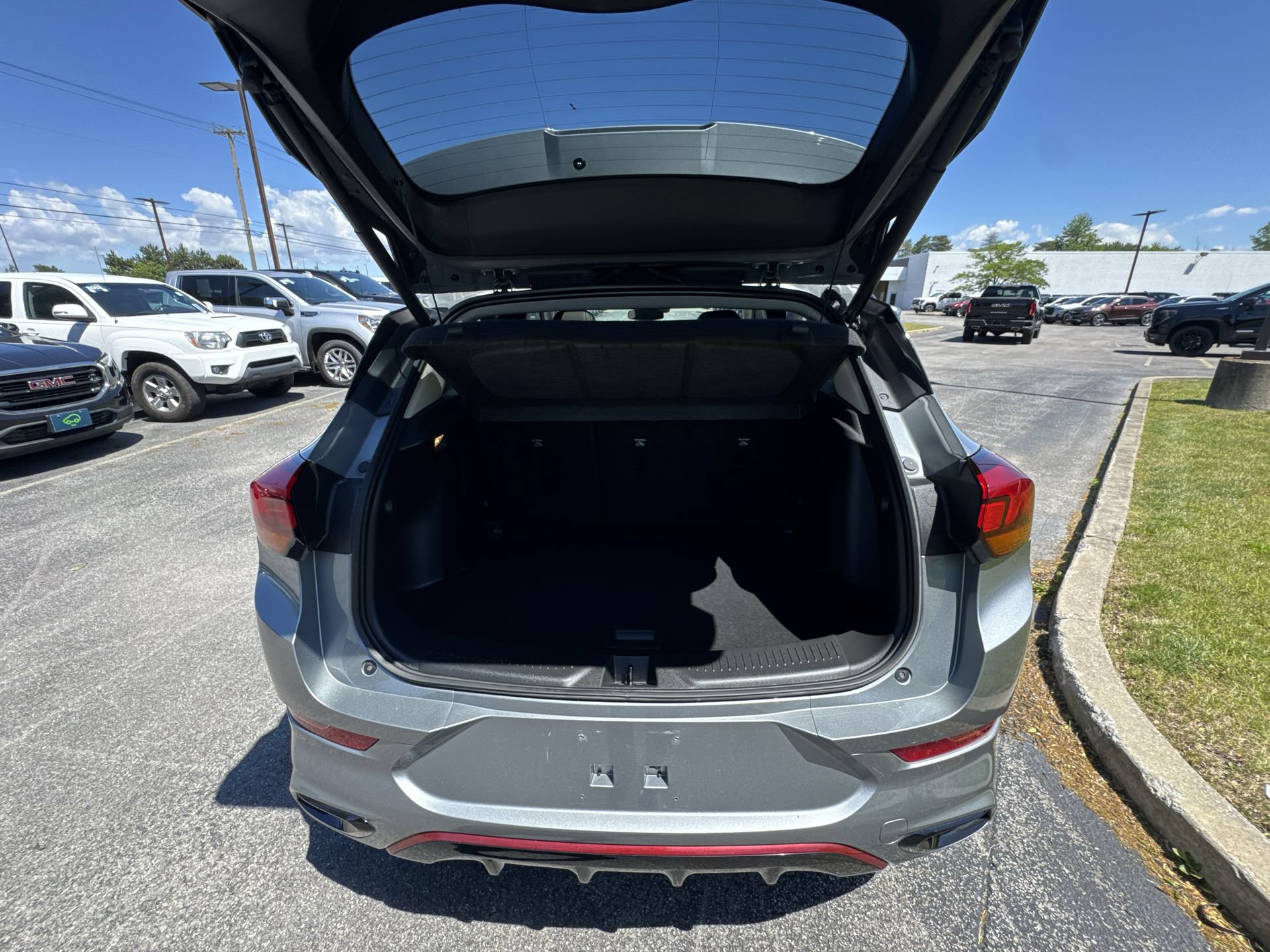 Certified 2023 Buick Encore GX Select w/ Experience Buick Package FWD image 26