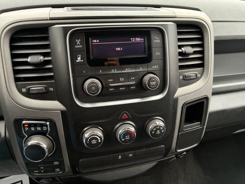 Used 2017 RAM 1500 Express AWD/4WD image 14