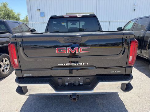 Used 2023 GMC Sierra 1500 SLT w/ SLT Premium Plus Package RWD image 11