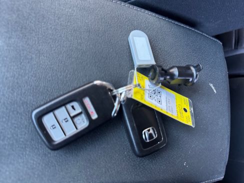 Used 2019 Honda CR-V EX image 27