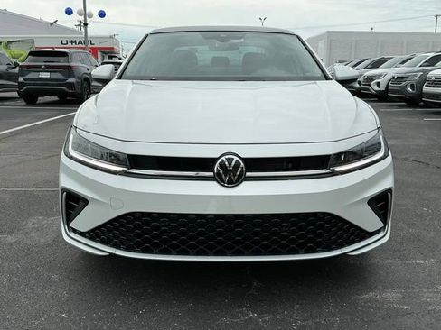 New 2026 Volkswagen Jetta SE FWD image 8