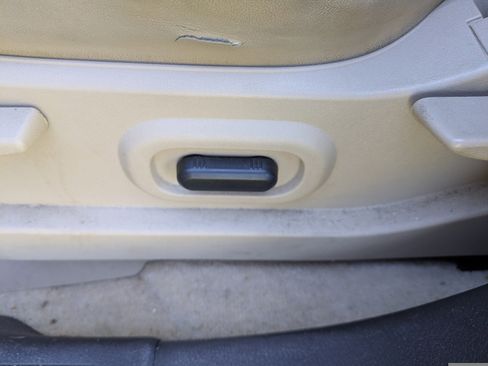 Used 2010 Ford Edge Limited image 19