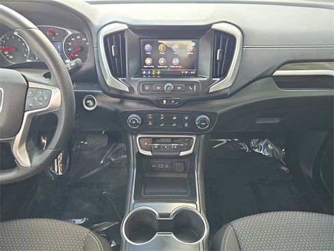 Certified 2022 GMC Terrain SLE image 12