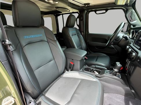 Used 2023 Jeep Wrangler Unlimited Rubicon 4xe w/ Cold Weather Group AWD/4WD image 13
