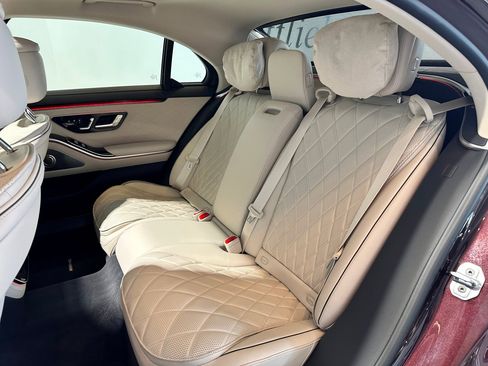 Used 2026 Mercedes-Benz S 580 4MATIC Sedan image 32