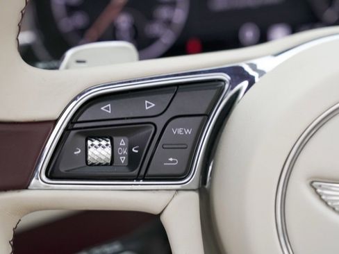 Used 2020 Bentley Continental GT image 21
