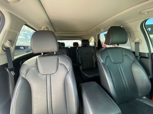 Certified 2025 Kia Sorento X-Line EX AWD/4WD image 33
