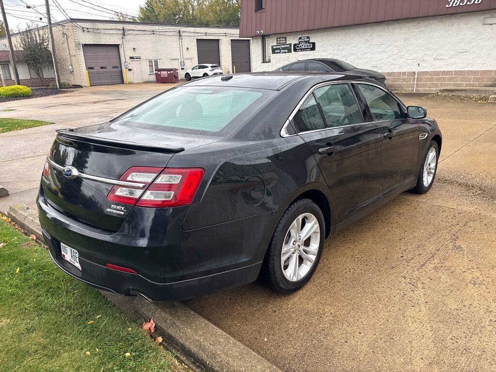 Used 2014 Ford Taurus SEL w/ Equipment Group 201A FWD image 7