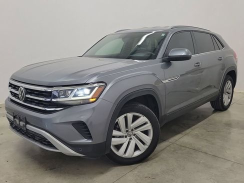 Used 2021 Volkswagen Atlas Cross Sport SE image 33
