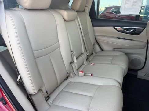 Used 2019 Nissan Rogue SL w/ Premium Package AWD/4WD image 15