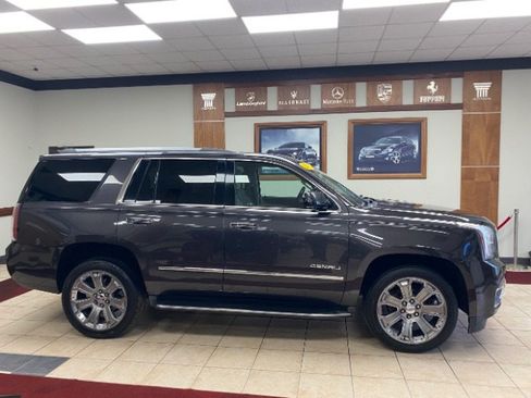 Used 2017 GMC Yukon Denali w/ Open Road Package AWD/4WD image 2
