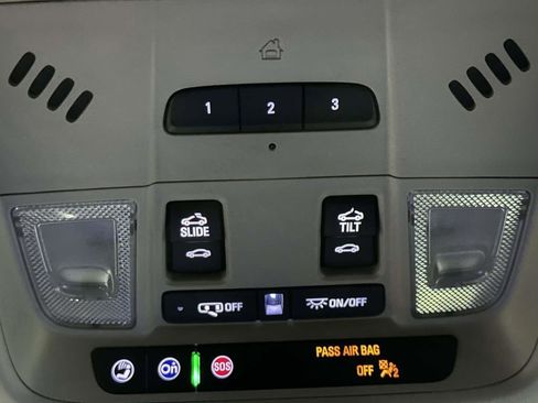 Used 2021 Buick Enclave Avenir w/ Avenir Technology Package image 34