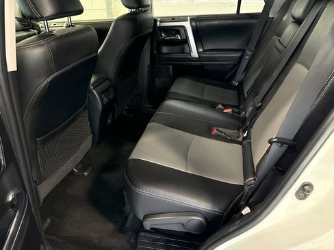 Used 2023 Toyota 4Runner SR5 Premium w/ Moonroof Package AWD/4WD image 9