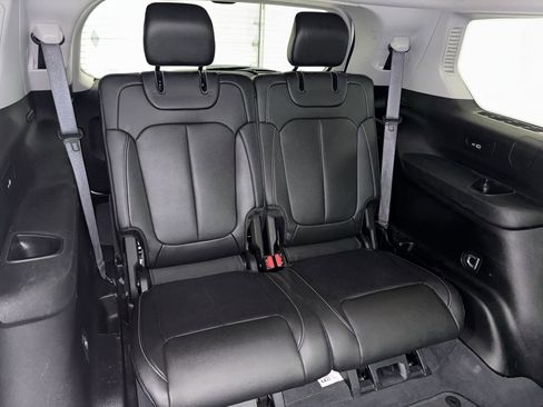 Used 2023 Jeep Grand Cherokee L Limited w/ Luxury Tech Group II image 25