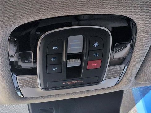 Used 2025 Hyundai Palisade Limited AWD/4WD image 23
