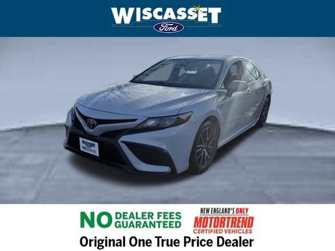 Used 2023 Toyota Camry SE image 13