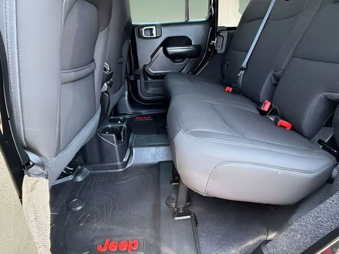 Used 2020 Jeep Wrangler Unlimited Sport S AWD/4WD image 14
