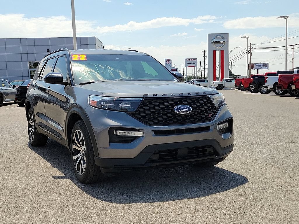 Used 2022 Ford Explorer ST AWD/4WD image 2