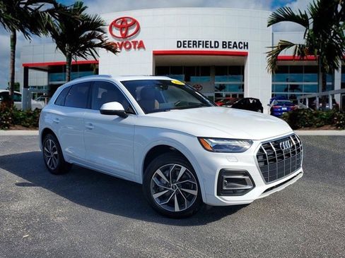 Used 2021 Audi Q5 Prestige w/ Prestige Package image 1