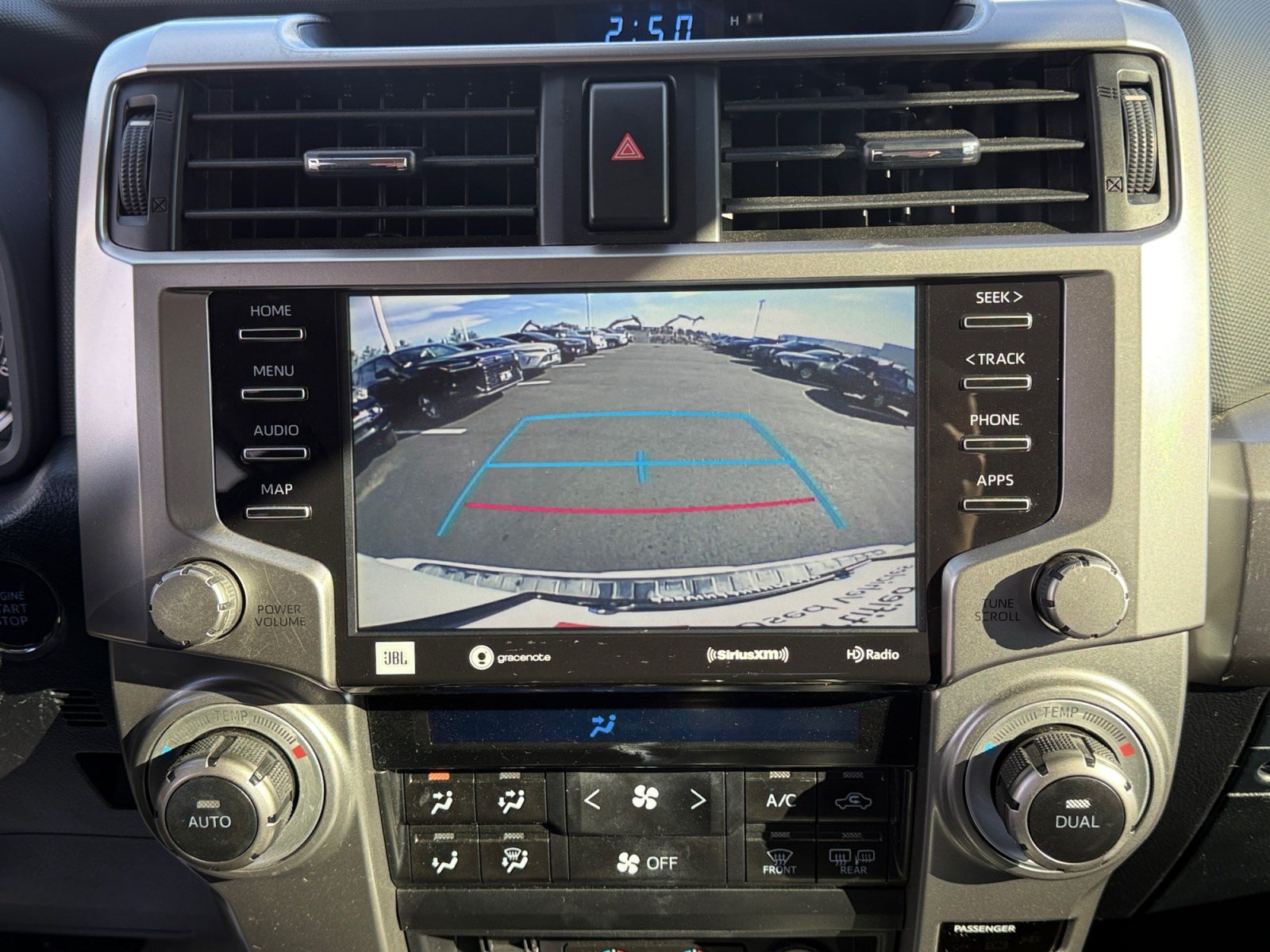 Used 2020 Toyota 4Runner Limited AWD/4WD image 27