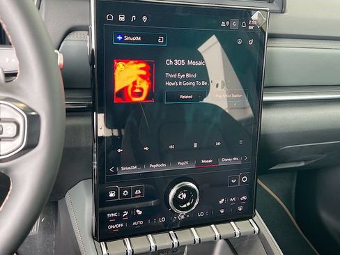 New 2026 GMC Terrain AT4 AWD/4WD image 10