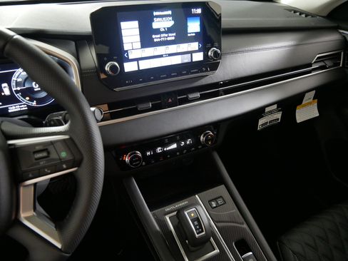 New 2025 Mitsubishi Outlander SEL image 5