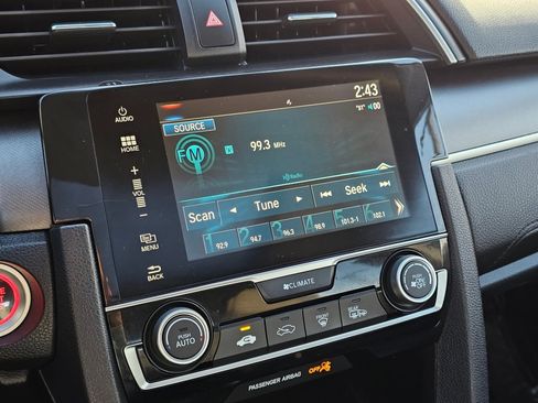 Used 2018 Honda Civic EX image 8