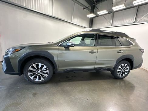 Certified 2025 Subaru Outback Touring XT image 2