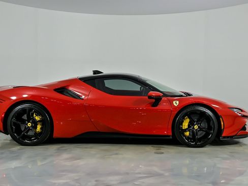 Used 2023 Ferrari SF90 Stradale image 14