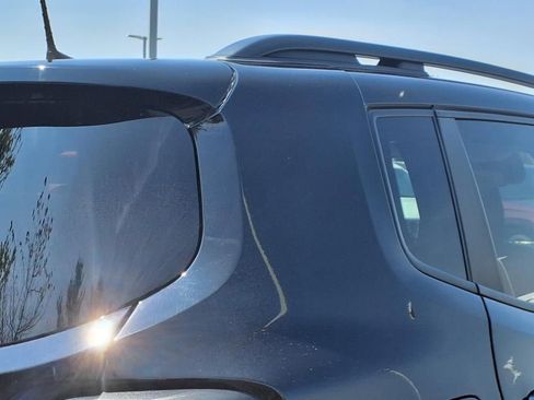 Certified 2023 Jeep Renegade Altitude image 27