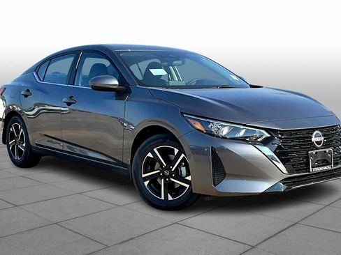 Used 2025 Nissan Sentra SV w/ All-Weather Package FWD image 2