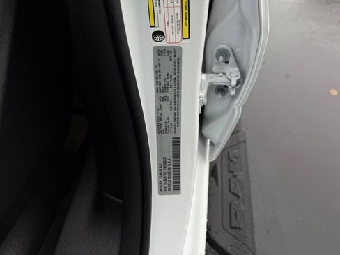 New 2026 RAM 1500 4x4 Crew Cab image 28