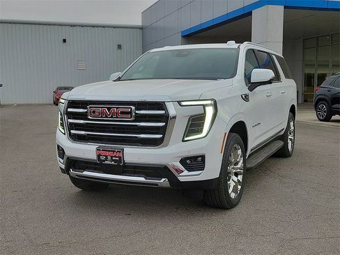 New 2026 GMC Yukon XL Elevation w/ LPO, Floor Liner Package image 4