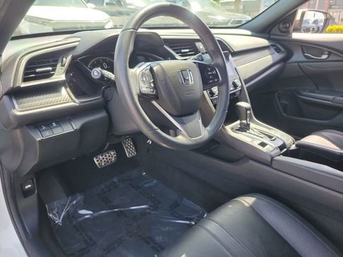 Used 2018 Honda Civic Sport Touring image 19