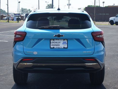 Used 2026 Chevrolet Trax ACTIV w/ Driver Confidence Package FWD image 3