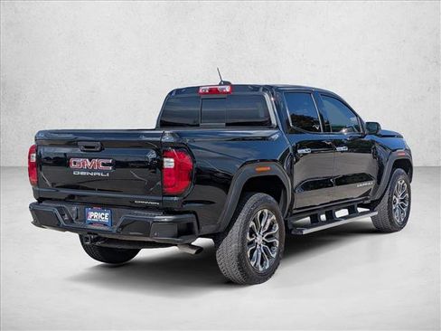 Used 2024 GMC Canyon Denali image 6